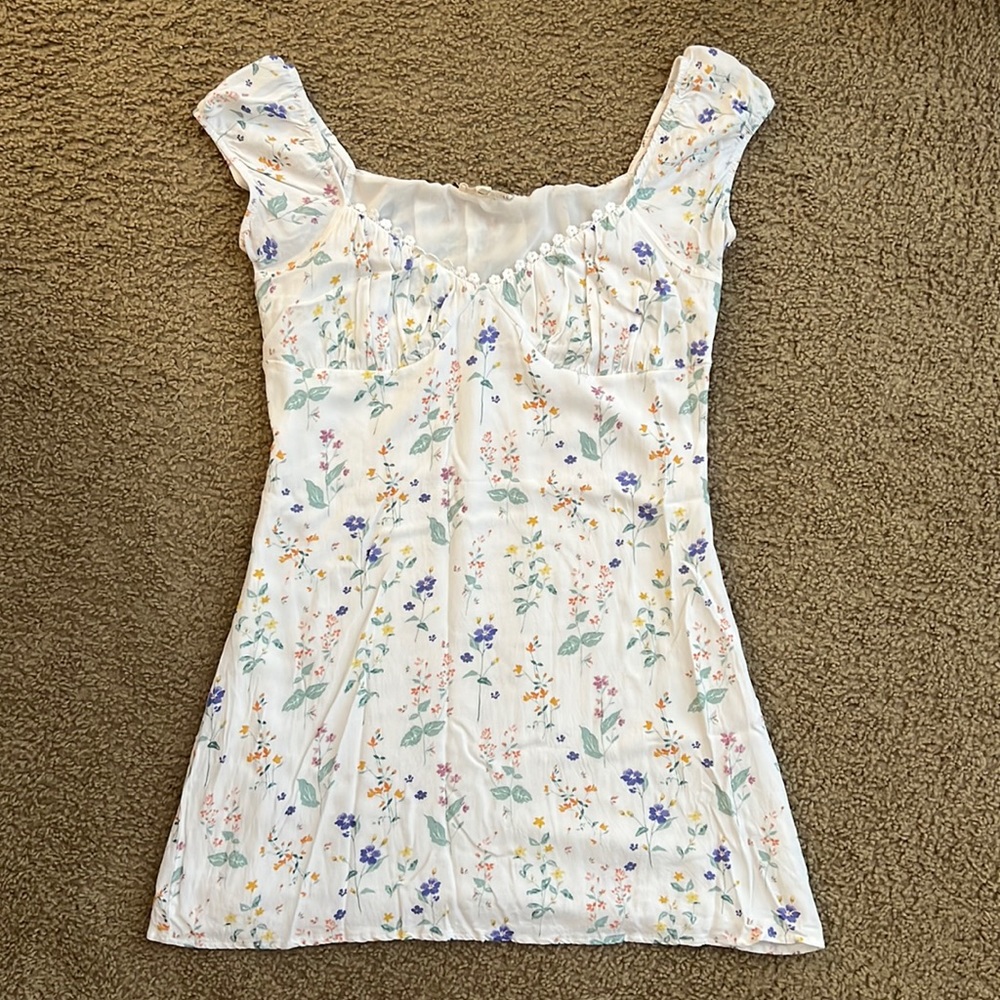 LA Hearts Floral Crochet Trim Shift Dress Size Medium
